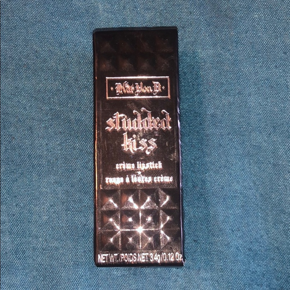 Kat von d lipstick